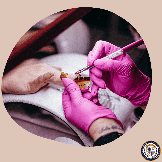 Zarobki stylistki paznokci w salonie - manicure
