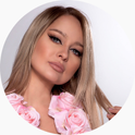 Monika Róża Sidorowicz - ekspertka prowadząca kurs makijażu