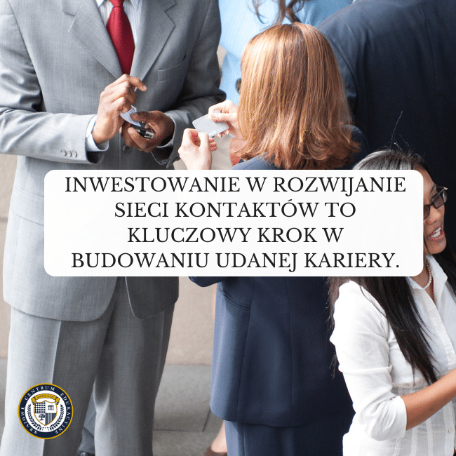 Pracownicy rozmawiający ze sobą. Napis na środku: Inwestowanie w rozwijanie sieci kontaktów to kluczowy krok w budowaniu udanej kariery.