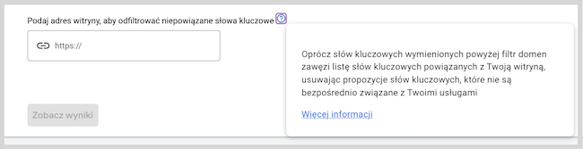 Zrzut ekranu prezentujący widok niepowiązanych słów kluczowych w Google Ads i krótkiego wyjaśnienia w dymku