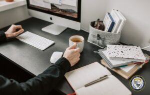 Praca przy biurku
